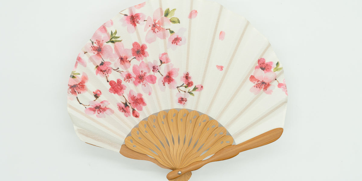 扇子ケース付、紙箱入り】姫桜（生成1123）– 扇専門店 万葉